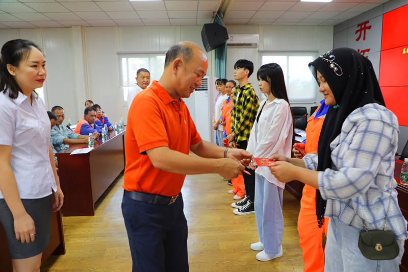 “金秋助學，圓夢明佳！”明佳集團黨支部及工會組織開展愛心助學活動！